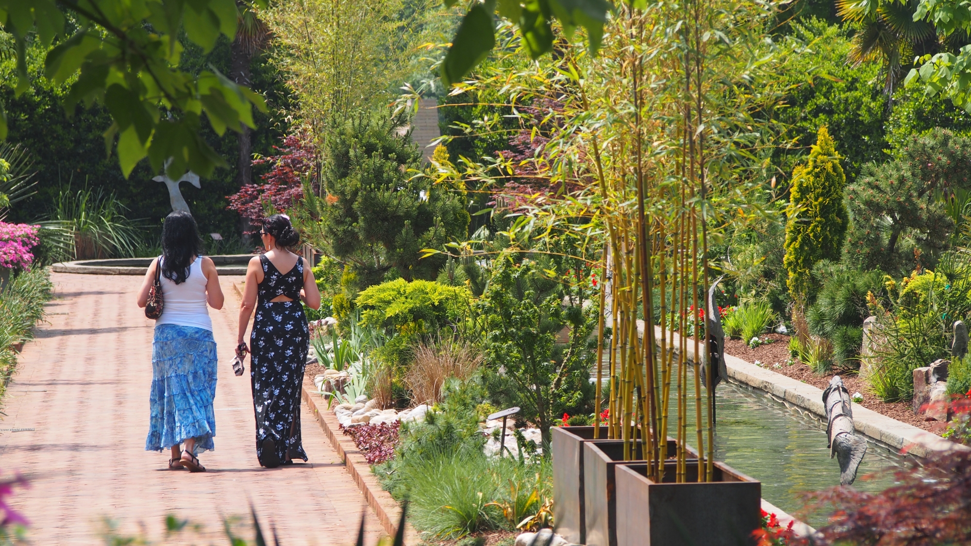 Sip & Stroll at the Garden