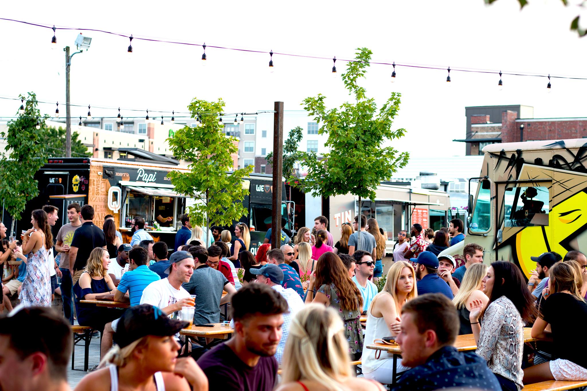 Fútbol Food Truck Friday