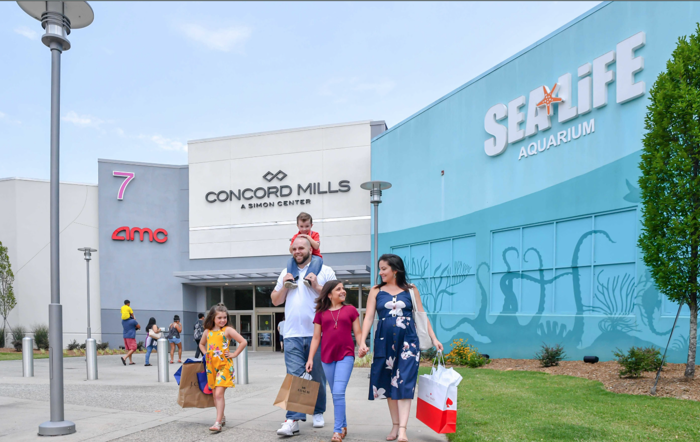 Charlotte Shopping, Dining & Entertainment Centers